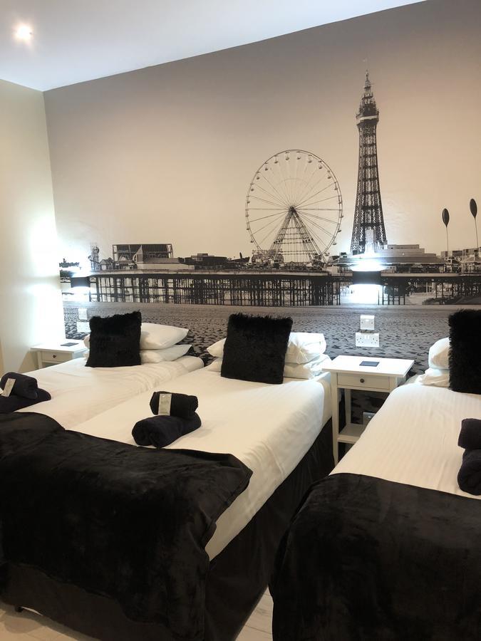 Happy Return Hotel Blackpool Exterior photo